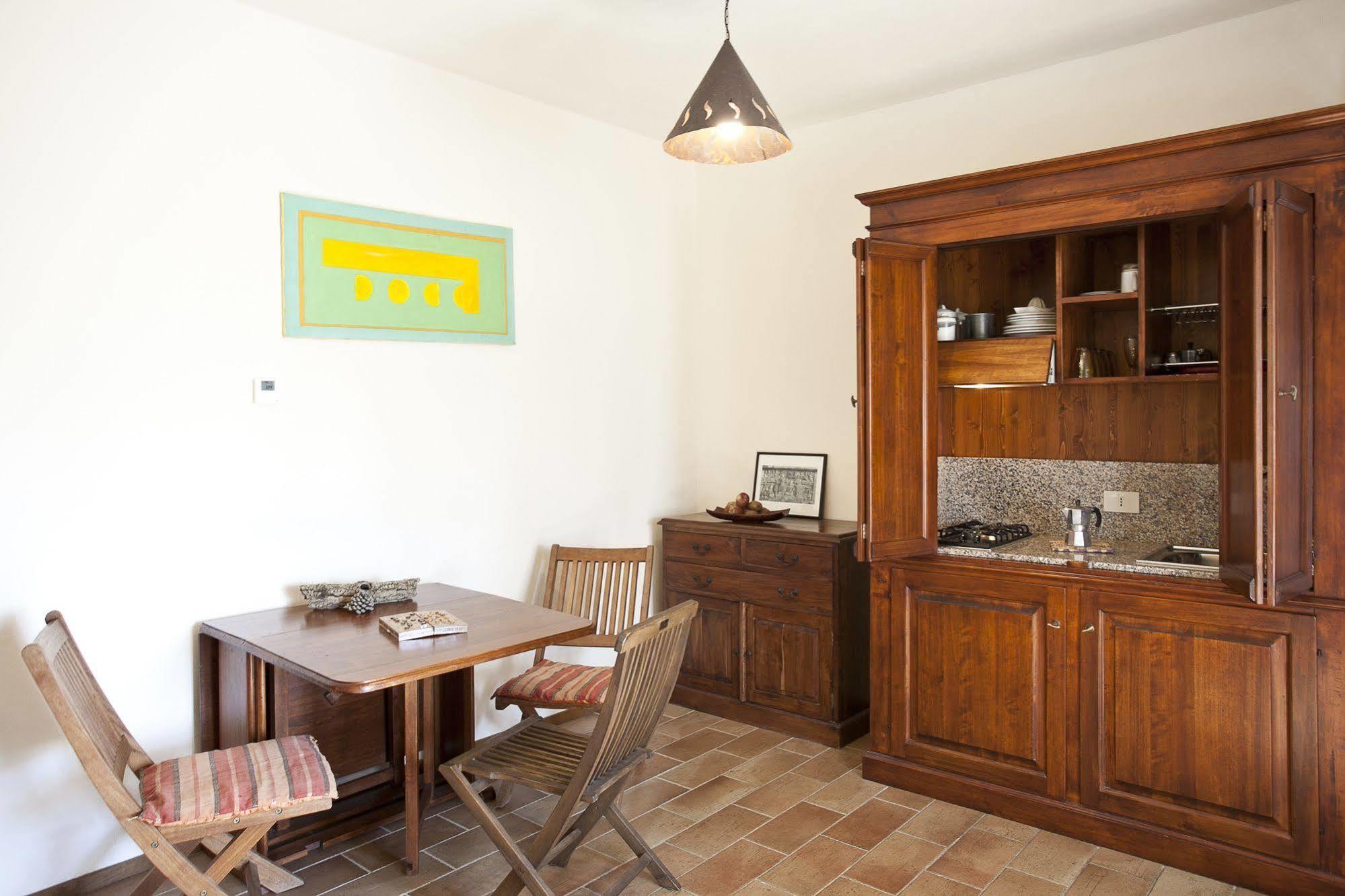 Casale Pundarika Guest House Riparbella Eksteriør bilde