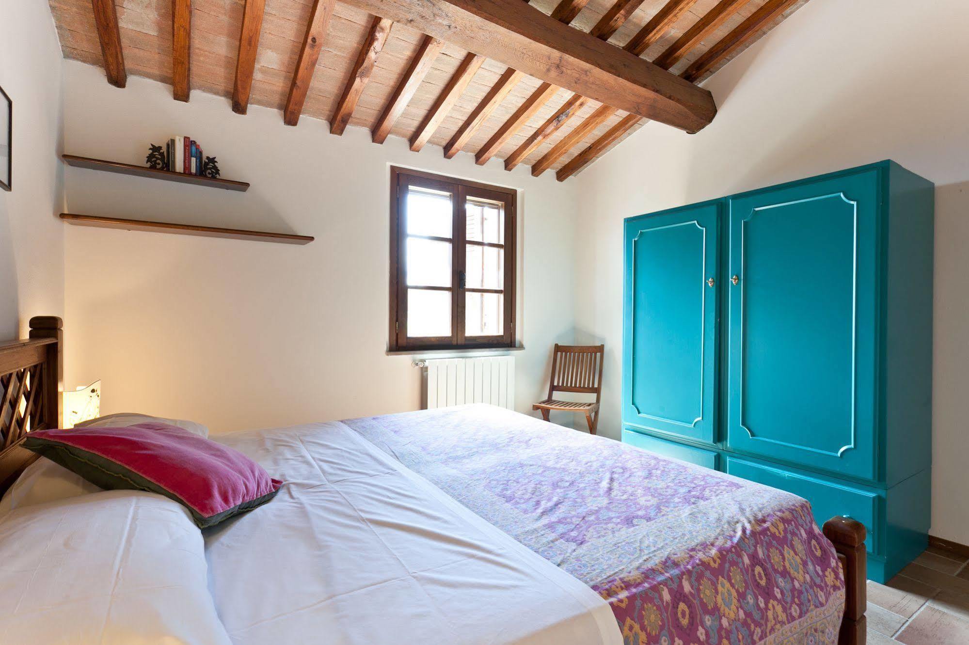 Casale Pundarika Guest House Riparbella Eksteriør bilde